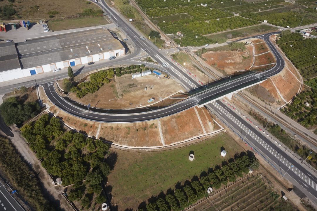 Obras de supresión del paso a nivel en Xeresa Obras de supresión del paso a nivel en Xeresa