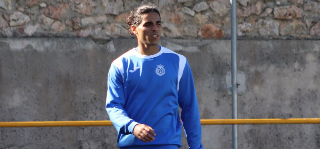 Nico en un entrenamiento de la Balompédica Nico en un entrenamiento de la Balompédica