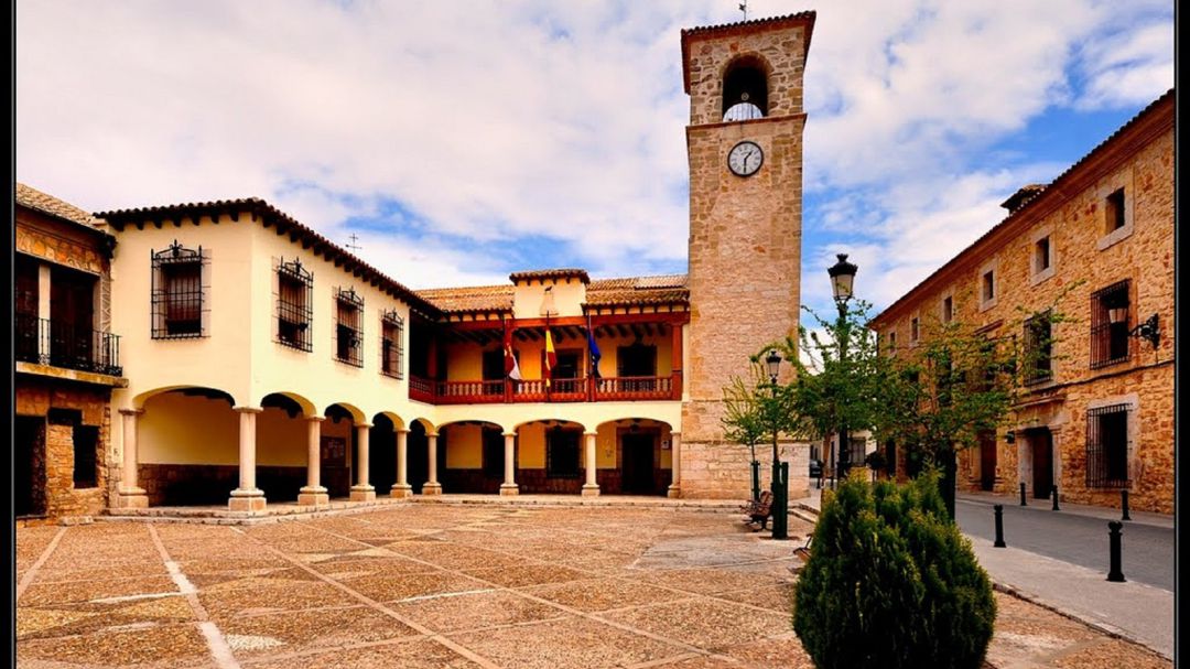 Fachada del Ayuntamiento Fachada del Ayuntamiento