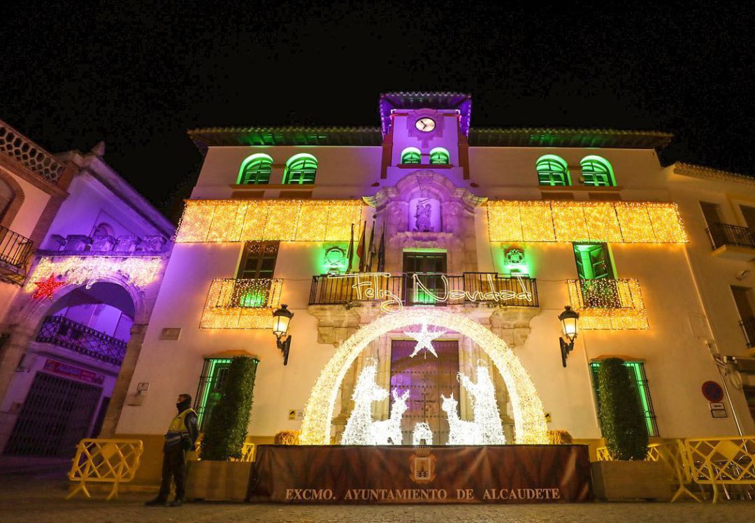Iluminación de Navidad en el ayuntamiento de Alcaudete Iluminación de Navidad en el ayuntamiento de Alcaudete