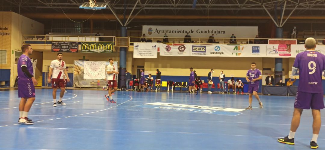BM Guadalajara 21 BM Logroño 32 BM Guadalajara 21 BM Logroño 32