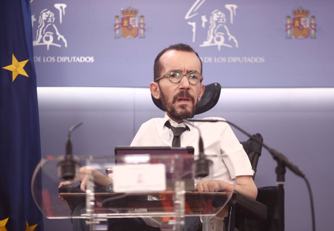 El portavoz parlamentario de Unidas Podemos, Pablo Echenique en rueda de prensa en el Congreso de los Diputados El portavoz parlamentario de Unidas Podemos, Pablo Echenique en rueda de prensa en el Congreso de los Diputados