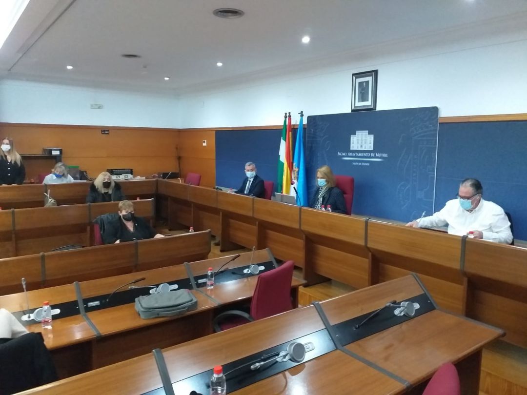 Pleno municipal de Motril donde se han aprobado las cuentas municipales Pleno municipal de Motril donde se han aprobado las cuentas municipales