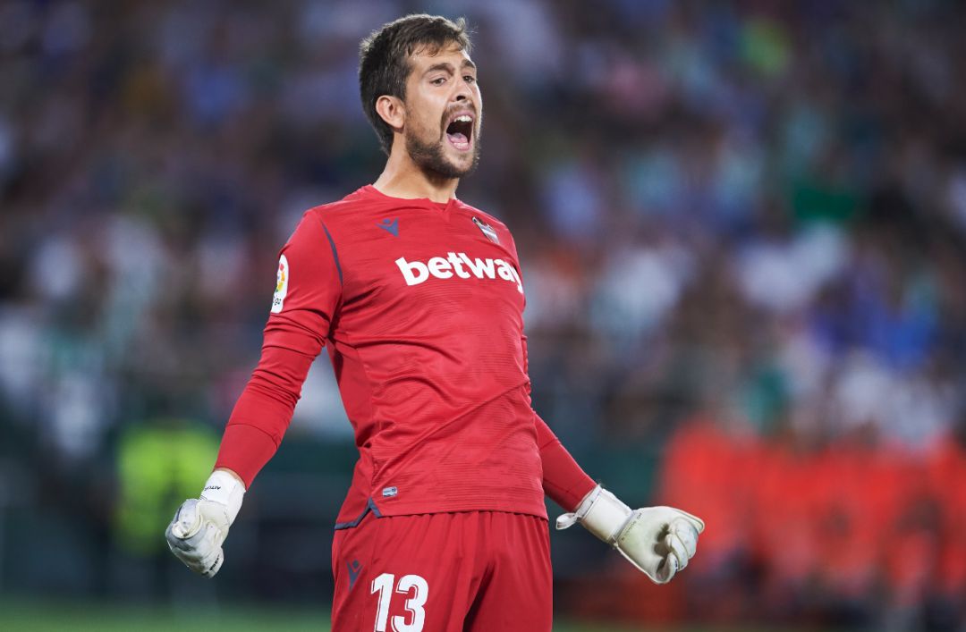 Aitor Fernández con el Levante Aitor Fernández con el Levante