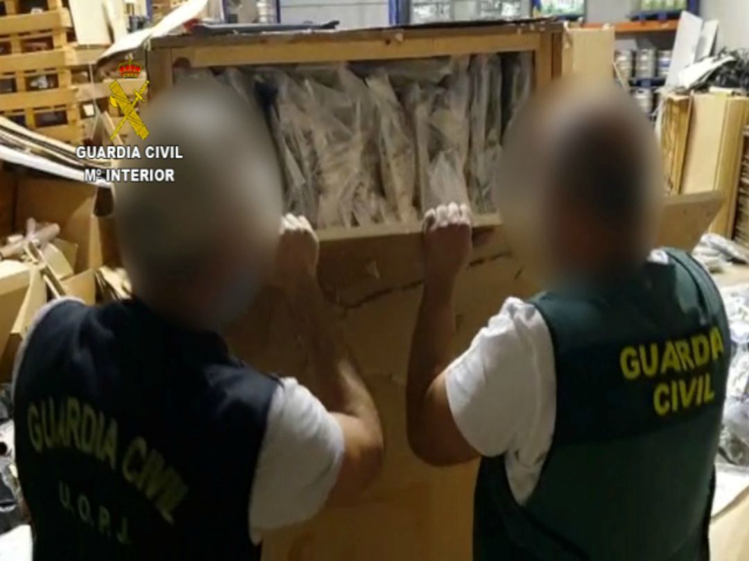 Desarticuladas en Málaga dos organizaciones criminales dedicadas al transporte internacional de droga Desarticuladas en Málaga dos organizaciones criminales dedicadas al transporte internacional de droga