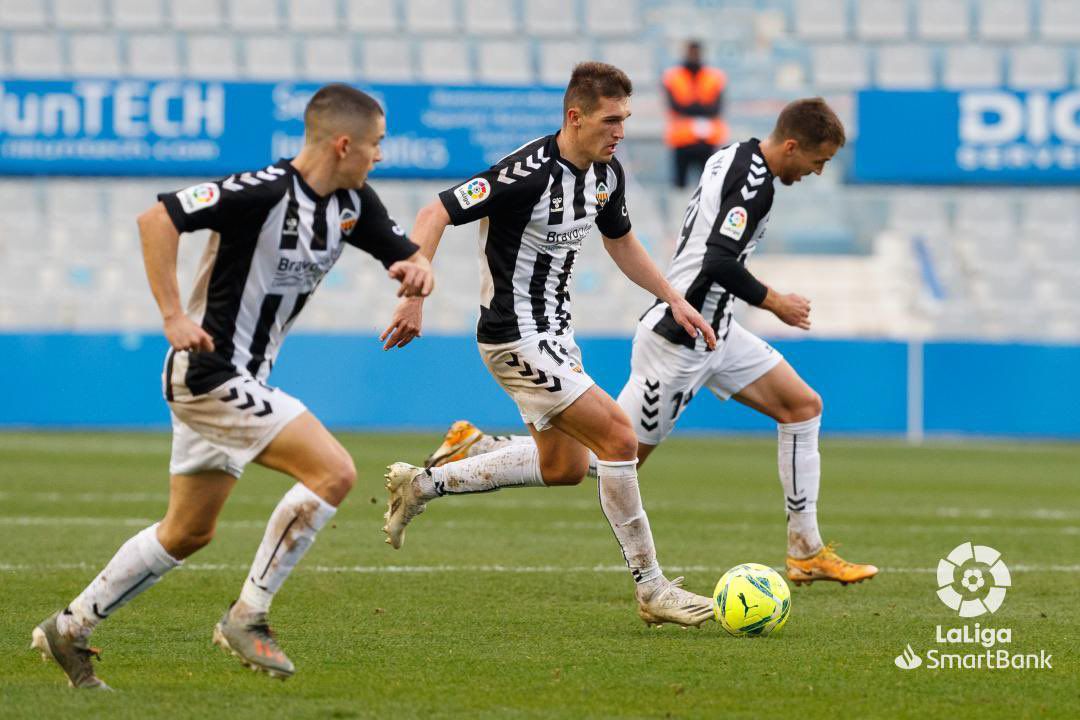 El CD Castellón empató ayer a un gol con el Sabadell en casa de los catalanes El CD Castellón empató ayer a un gol con el Sabadell en casa de los catalanes