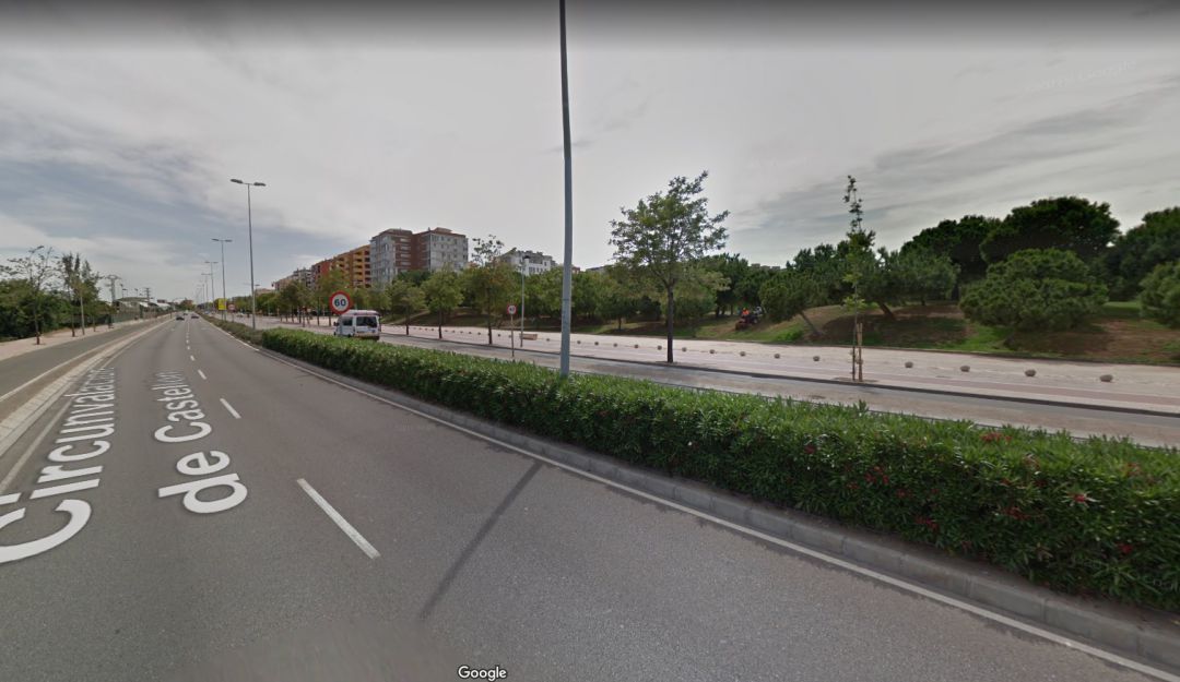 El siniestro ha tenido lugar en la Ronda Este, frente al Auditorio y el Colegio Ramiro Izquierdo de Castelló El siniestro ha tenido lugar en la Ronda Este, frente al Auditorio y el Colegio Ramiro Izquierdo de Castelló