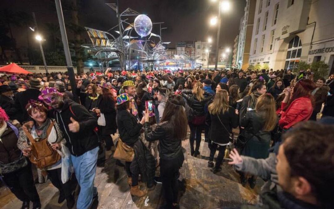 Salud prepara un endurecimiento de las restricciones en la antesala de las fiestas Salud prepara un endurecimiento de las restricciones en la antesala de las fiestas
