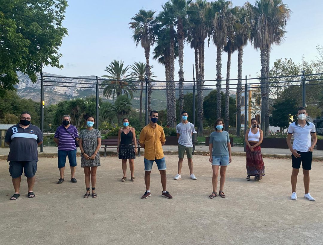Foto de grupo de la nueva ejecutiva, tomada este verano. Foto de grupo de la nueva ejecutiva, tomada este verano.