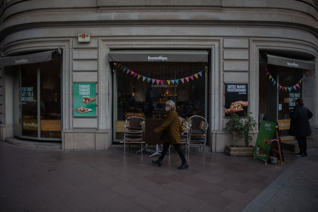 El Gobierno rebaja el alquiler y la carga fiscal a turismo, bares y comercio El Gobierno rebaja el alquiler y la carga fiscal a turismo, bares y comercio