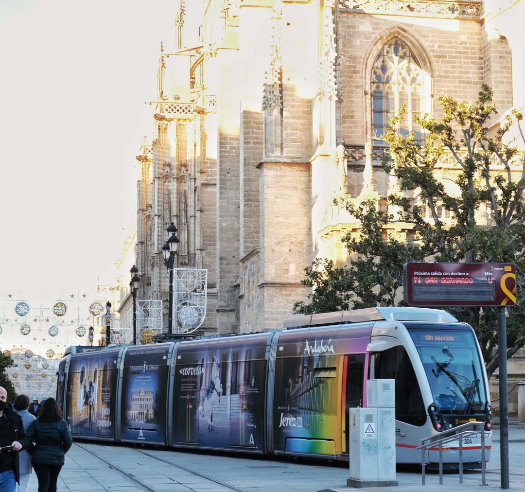 Imágenes de la Real Escuela lucen ya en el Metrocentro de Sevilla Imágenes de la Real Escuela lucen ya en el Metrocentro de Sevilla