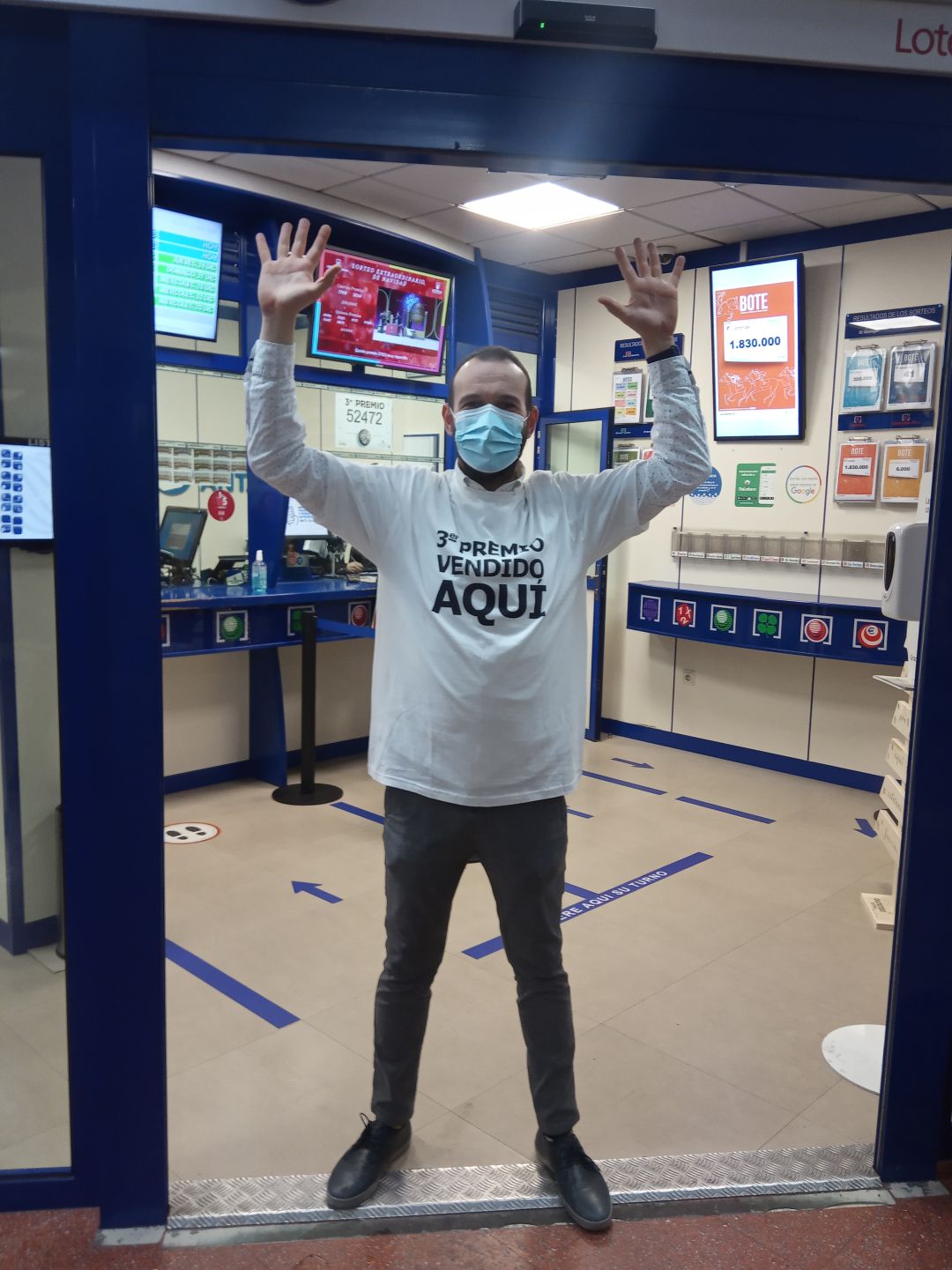 Juan Anta desde a Administración Anta, Paseo 10, vendía 10 décimos como indica na imaxe Juan Anta desde a Administración Anta, Paseo 10, vendía 10 décimos como indica na imaxe