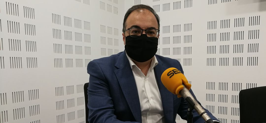 El alcalde de Leganés, Santiago Llorente, en los estudios de SER Madrid Sur El alcalde de Leganés, Santiago Llorente, en los estudios de SER Madrid Sur