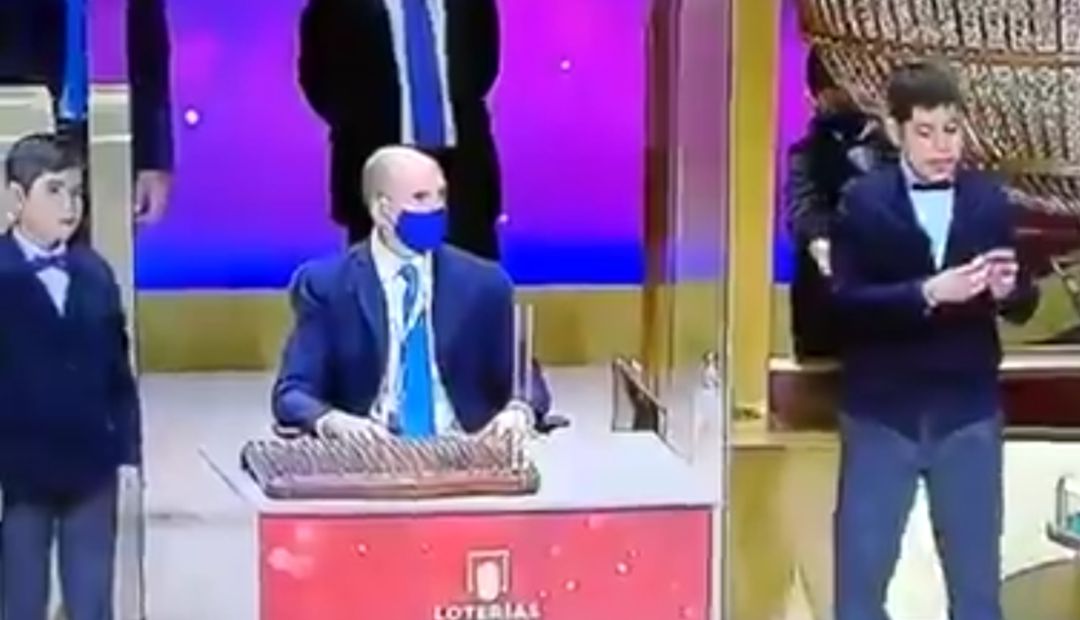 Reacción de uno de los niños de la Lotería Reacción de uno de los niños de la Lotería
