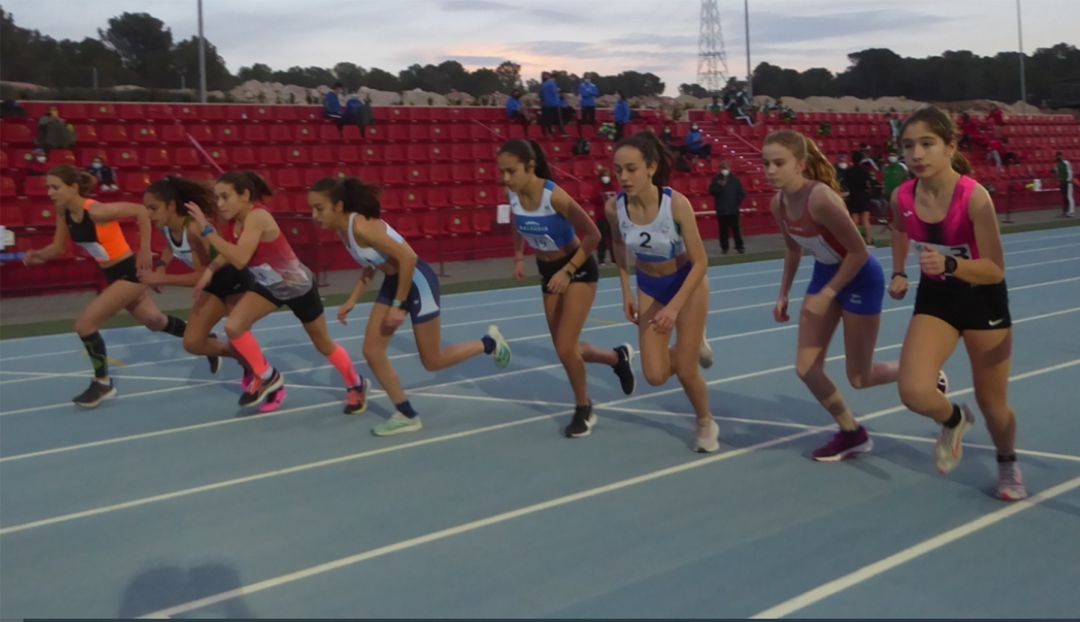 Salida del 3000 femenino. Salida del 3000 femenino.