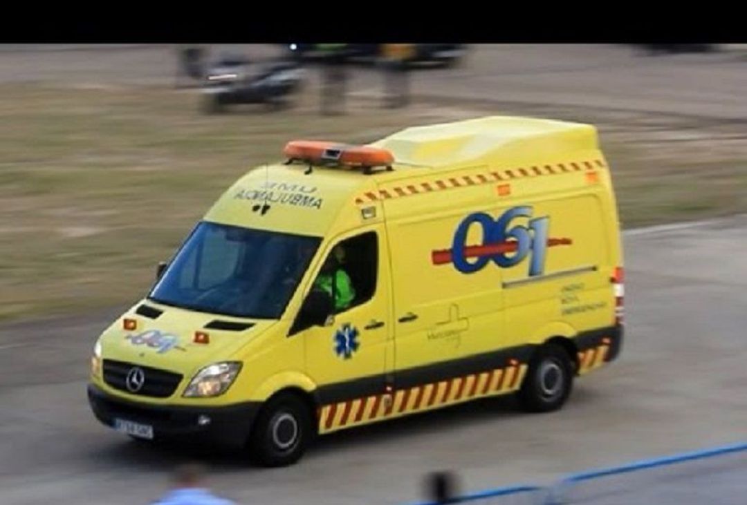 Muere un hombre de 31 años arrollado por un camión al bajar de su coche en autovía AP 7 en Los Alcázares Muere un hombre de 31 años arrollado por un camión al bajar de su coche en autovía AP 7 en Los Alcázares