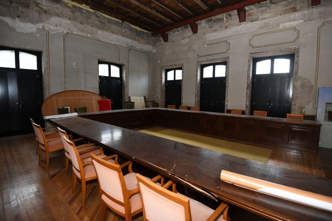Salón de Plenos de la Casa Consistorial de Pontevedra Salón de Plenos de la Casa Consistorial de Pontevedra