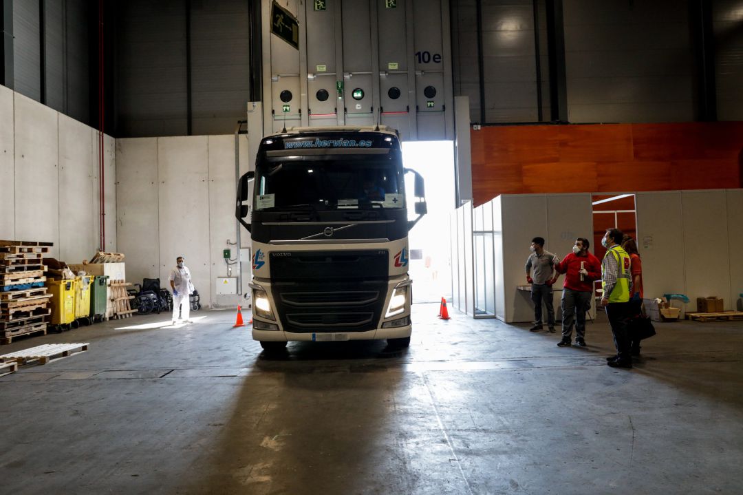 14 camioneros de Campo de Criptana están atrapados en Reino Unido 14 camioneros de Campo de Criptana están atrapados en Reino Unido