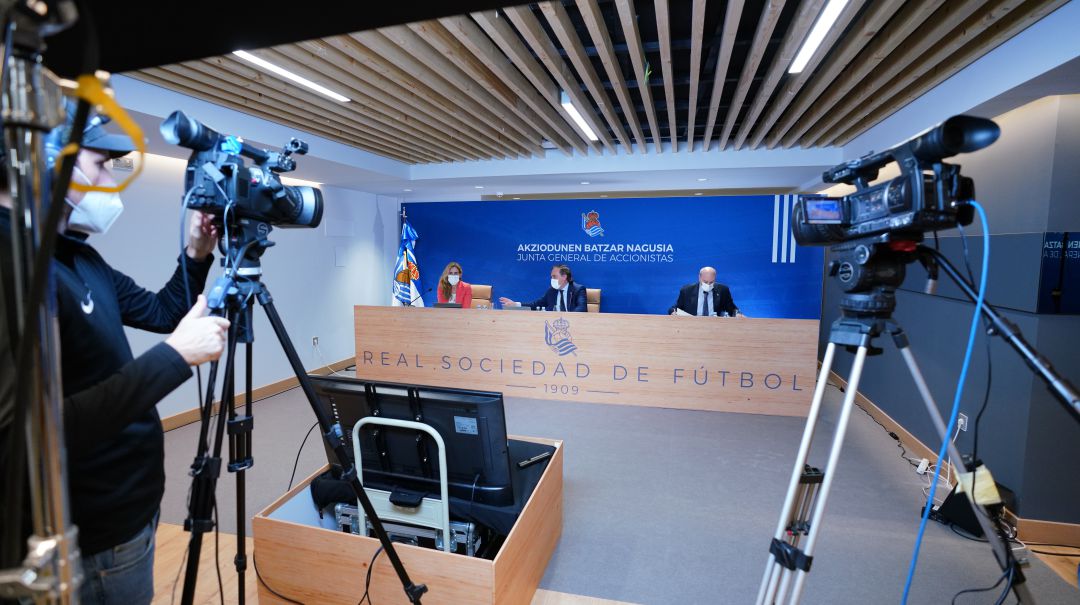 Imagen de la Junta telemática de la Real Sociedad Imagen de la Junta telemática de la Real Sociedad