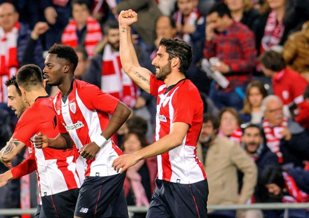 Raúl García celebrando un gol con el Athletic Raúl García celebrando un gol con el Athletic