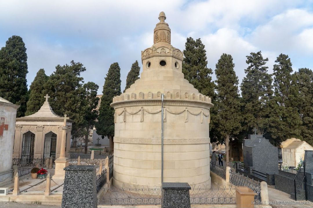 Restauración del Panteón Pedreño Cementerio. Restauración del Panteón Pedreño Cementerio.