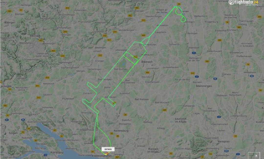 Una jeringa dibujada en el cielo. Una jeringa dibujada en el cielo.