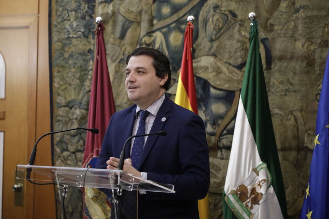 El alcalde de Córdoba, José María Bellido, durante una rueda de prensa telemática El alcalde de Córdoba, José María Bellido, durante una rueda de prensa telemática