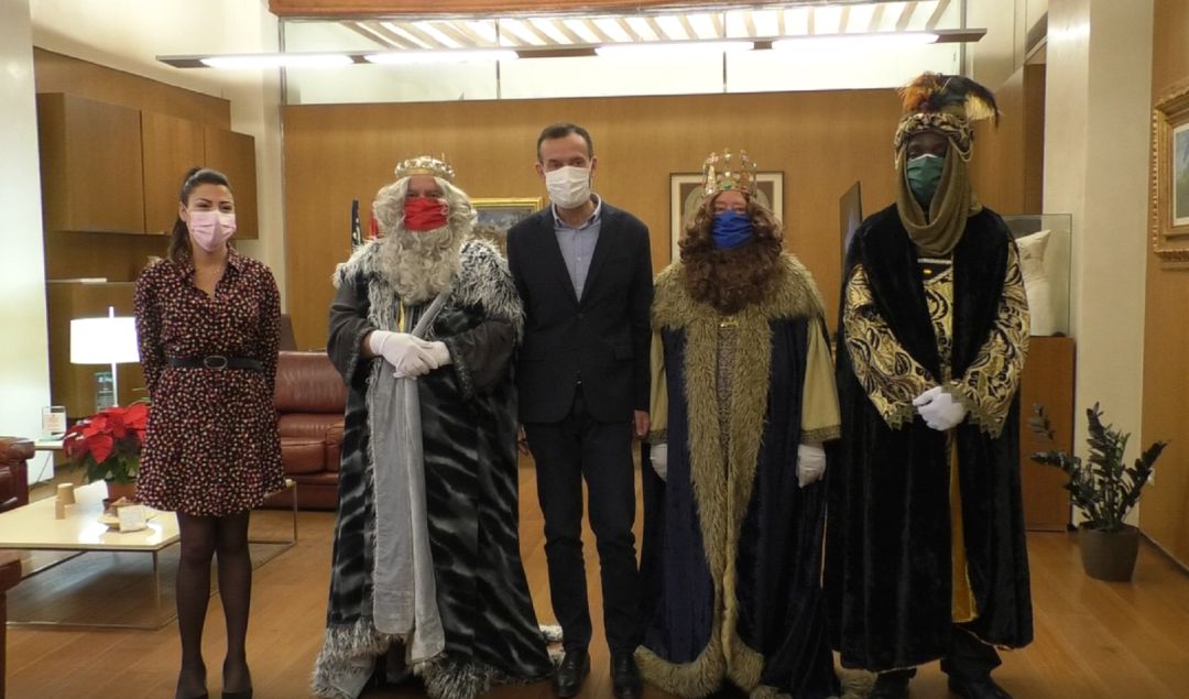 Los Reyes Magos en el Ayuntamiento Los Reyes Magos en el Ayuntamiento