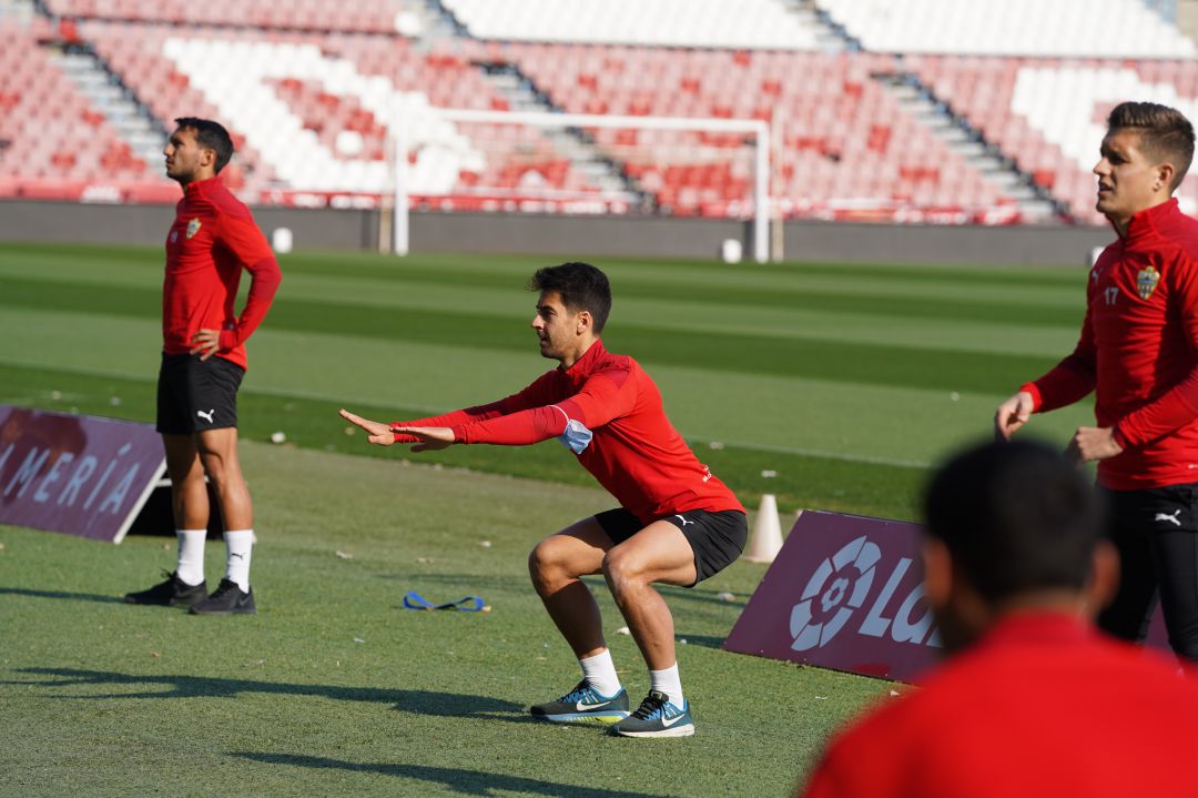 Los jugadores rojiblancos entrenando tras las vacaciones. Los jugadores rojiblancos entrenando tras las vacaciones.