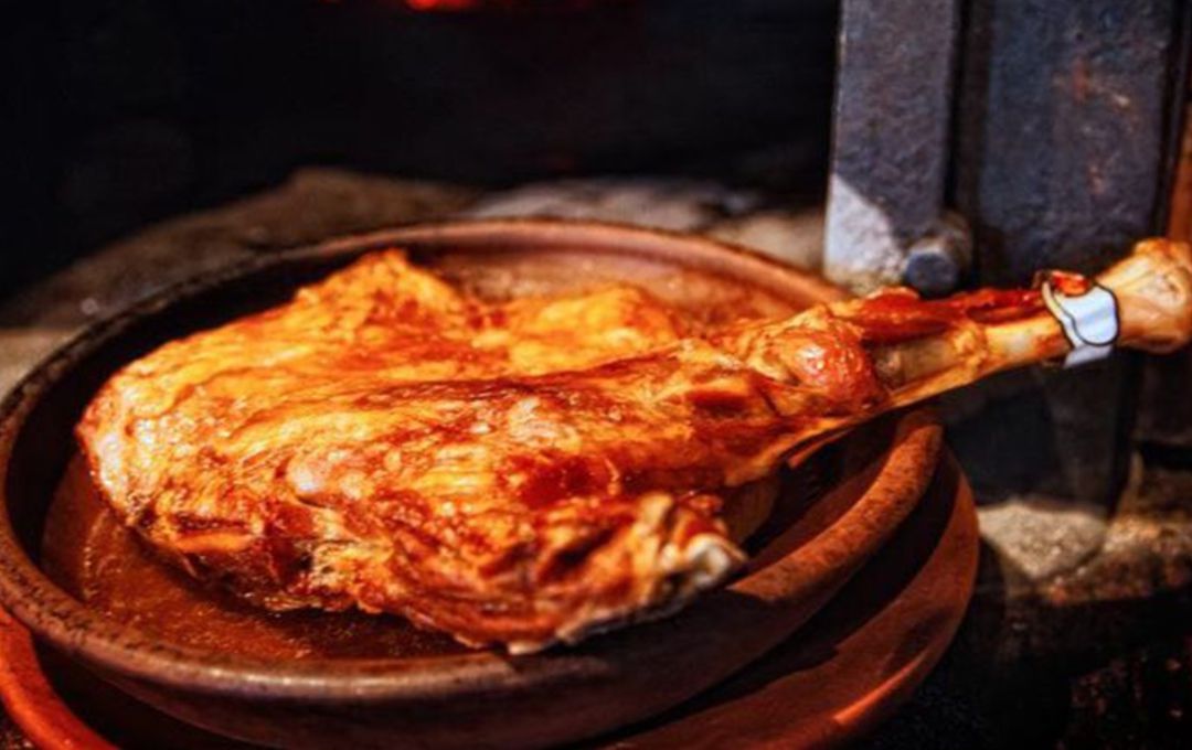 Cordero asado, ¿cuál es la mejor forma de hacerlo? Cordero asado, ¿cuál es la mejor forma de hacerlo?