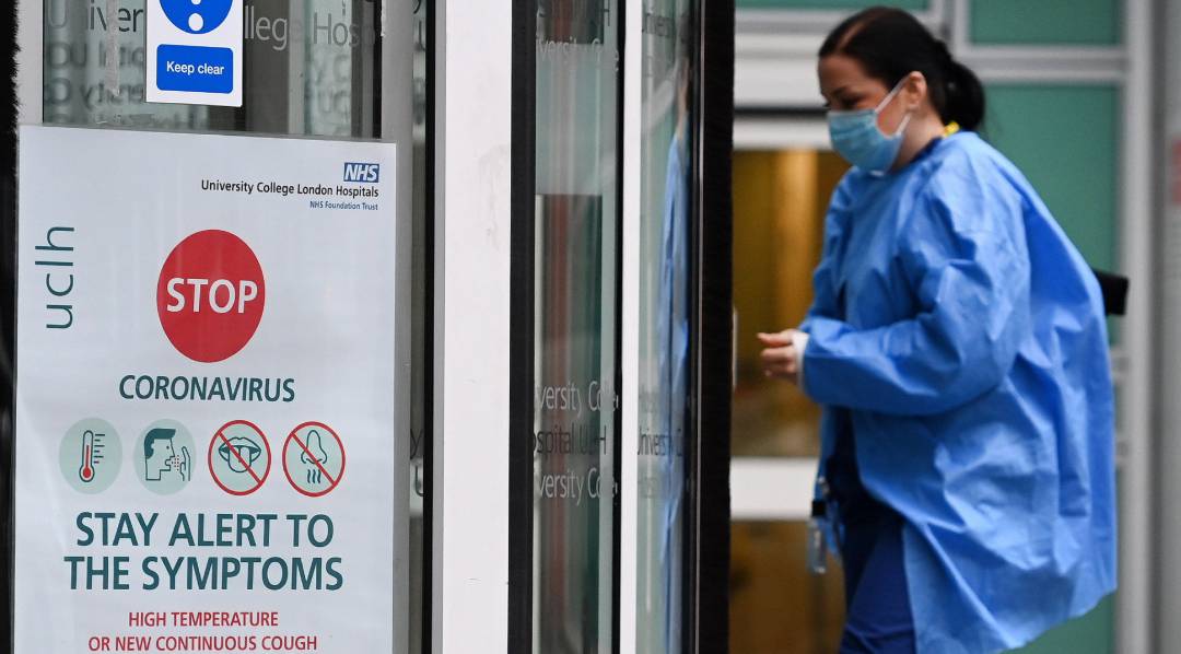 Personal del Servicio Nacional de Salud británico (NHS, por sus siglas en inglés) en un hospital londinense Personal del Servicio Nacional de Salud británico (NHS, por sus siglas en inglés) en un hospital londinense