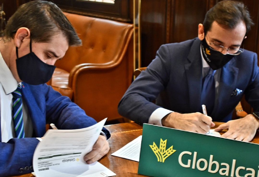 Firma del acuerdo entre Globalcaja y la Diputación de Albacete Firma del acuerdo entre Globalcaja y la Diputación de Albacete