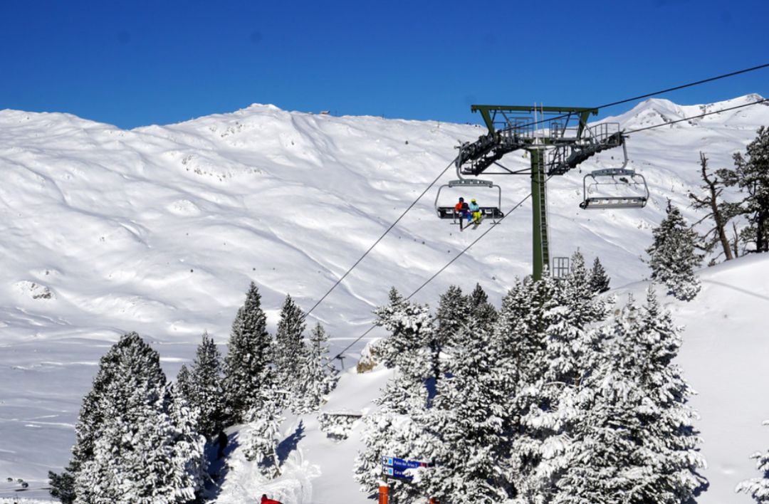 Vista de la estación catalana Baqueira - Beret Vista de la estación catalana Baqueira - Beret