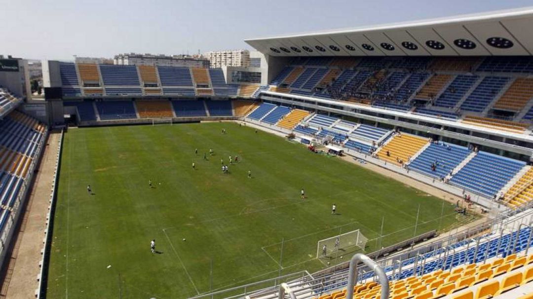 Imagen del estadio Ramón de Carranza desde el Fondo Norte Imagen del estadio Ramón de Carranza desde el Fondo Norte