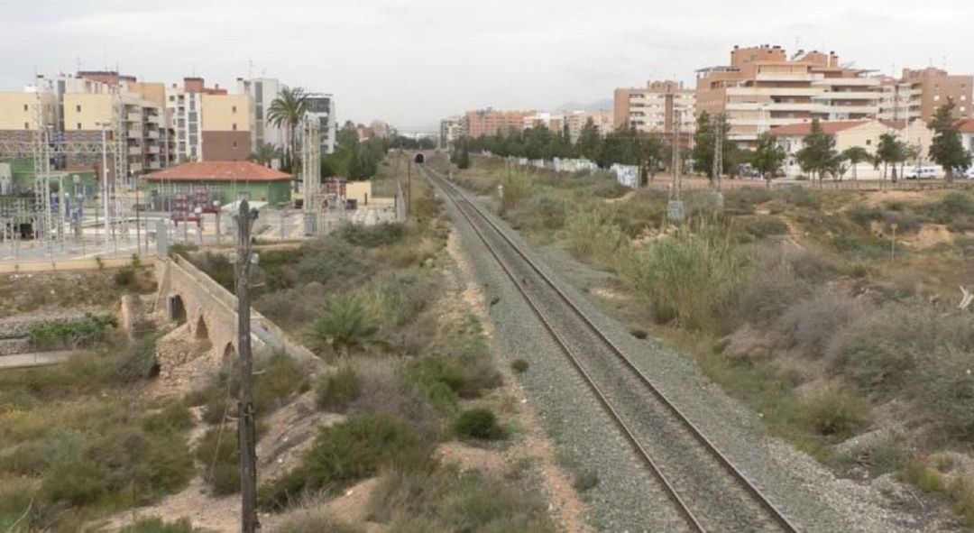 Vías del tren por Altabix Vías del tren por Altabix