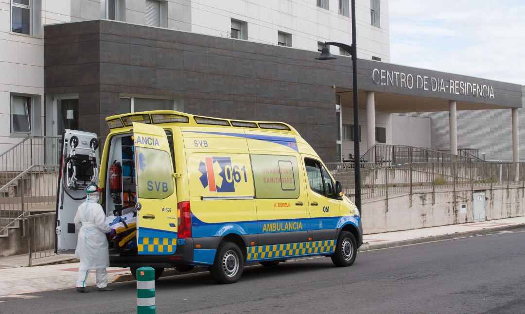 Una ambulancia de emergencias en Galicia. Una ambulancia de emergencias en Galicia.