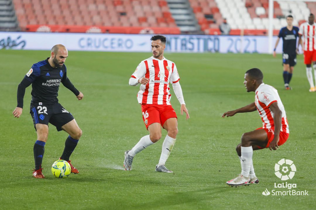 El conjunto berciano comenzó con derrota en un mal partido en Almería El conjunto berciano comenzó con derrota en un mal partido en Almería