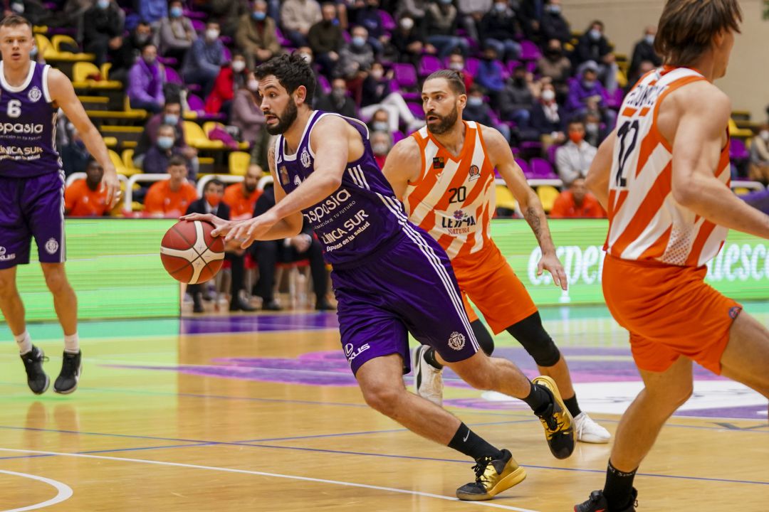 Los pucelanos cedieron ante Coruña Los pucelanos cedieron ante Coruña