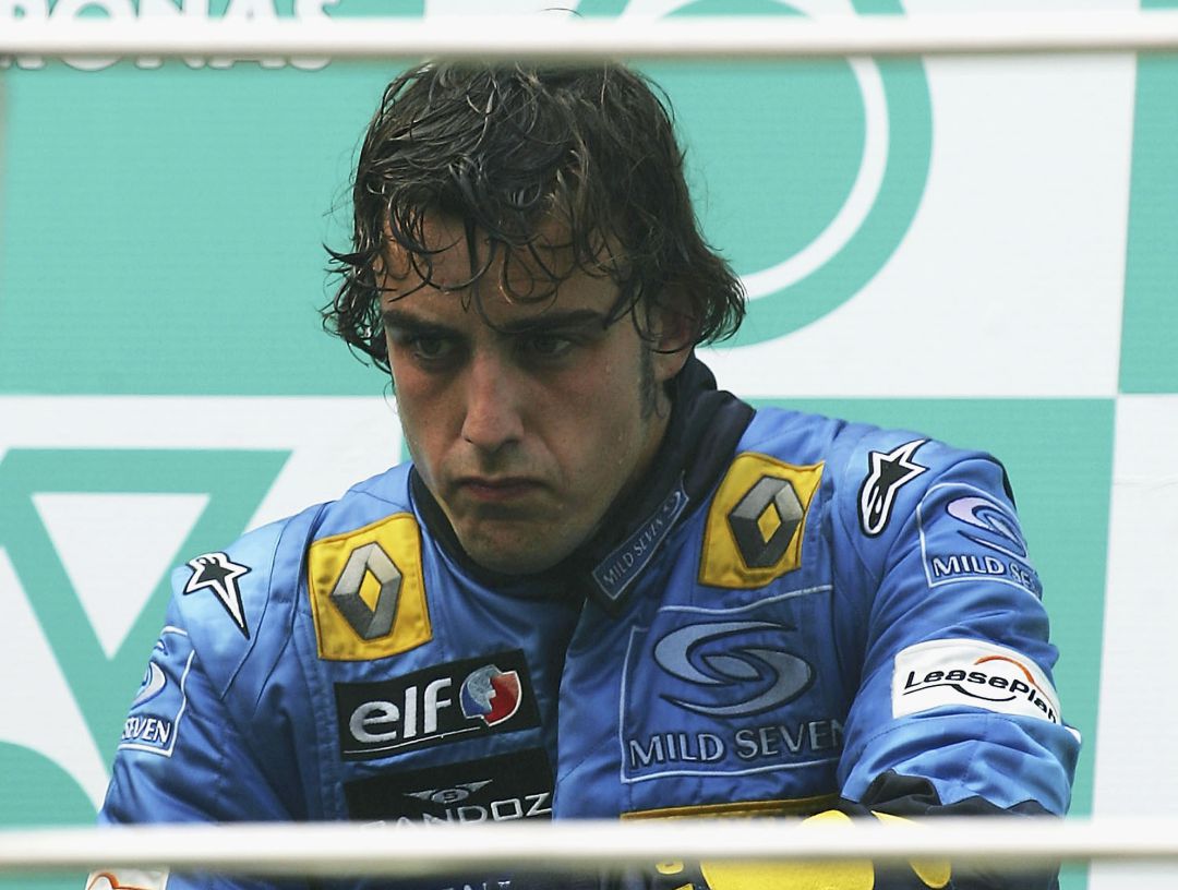 Fernando Alonso en el podio del GP de Malasia 2005 Fernando Alonso en el podio del GP de Malasia 2005