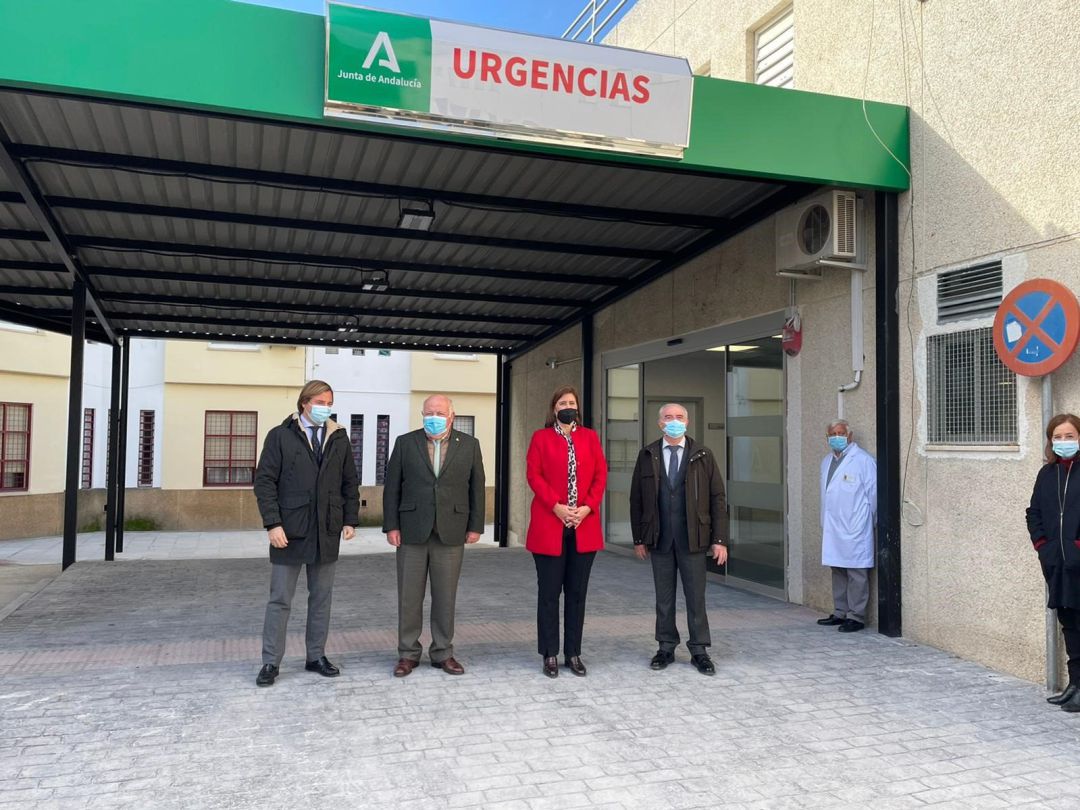 El consejero de Salud y Familias de la Junta de Andalucía, Jesús Aguirre, inaugura junto a la alcaldesa de Baena, Cristina Piernagorda, y el delegado del Gobierno andaluz en la provincia, Antonio Repullo, la reforma de Urgencias. El consejero de Salud y Familias de la Junta de Andalucía, Jesús Aguirre, inaugura junto a la alcaldesa de Baena, Cristina Piernagorda, y el delegado del Gobierno andaluz en la provincia, Antonio Repullo, la reforma de Urgencias.