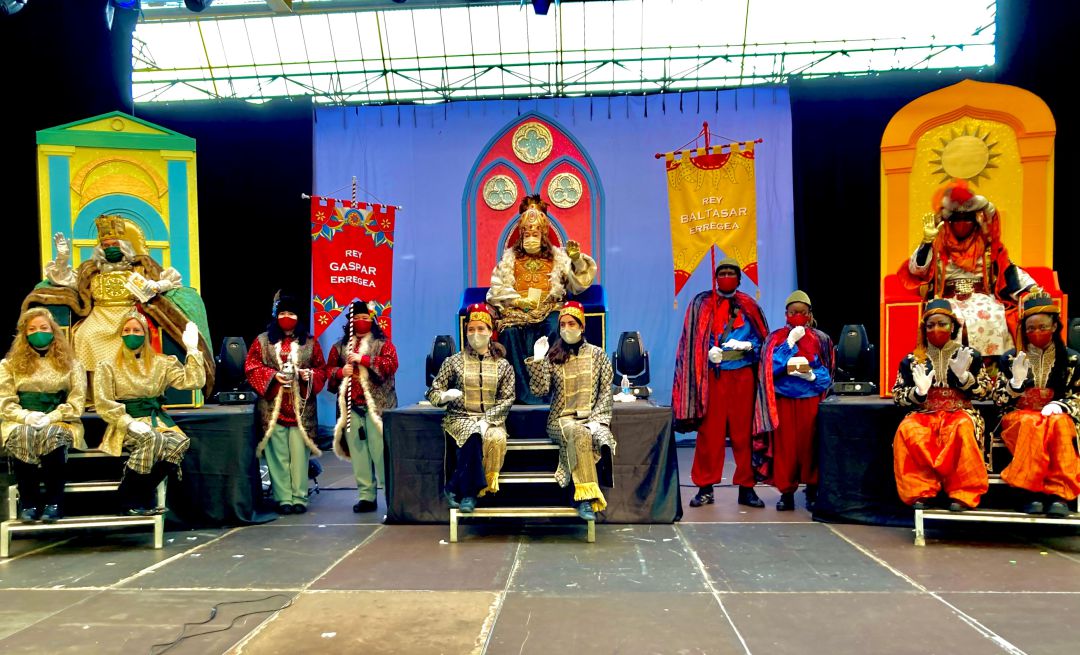 La cabalgata de los Reyes Magos en Vitoria ha sido diferente y novedosa debido a las limitaciones de la COVID La cabalgata de los Reyes Magos en Vitoria ha sido diferente y novedosa debido a las limitaciones de la COVID