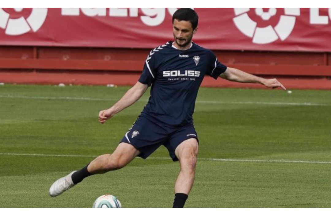 Kecojevic, durante un entrenamiento con el Albacete Kecojevic, durante un entrenamiento con el Albacete