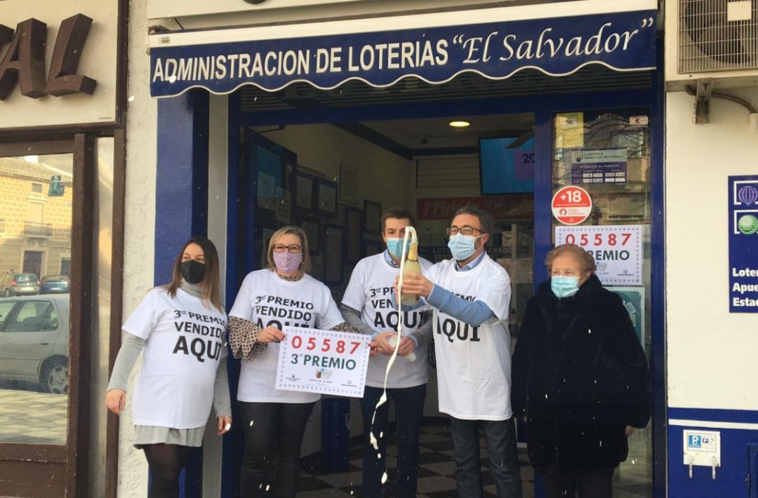 El tercer premio de la Lotería del Niño ha caído en La Roda El tercer premio de la Lotería del Niño ha caído en La Roda