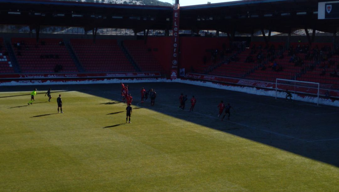 El Almería fue más efectivo y venció a un Numancia que fue mejor. El Almería fue más efectivo y venció a un Numancia que fue mejor.