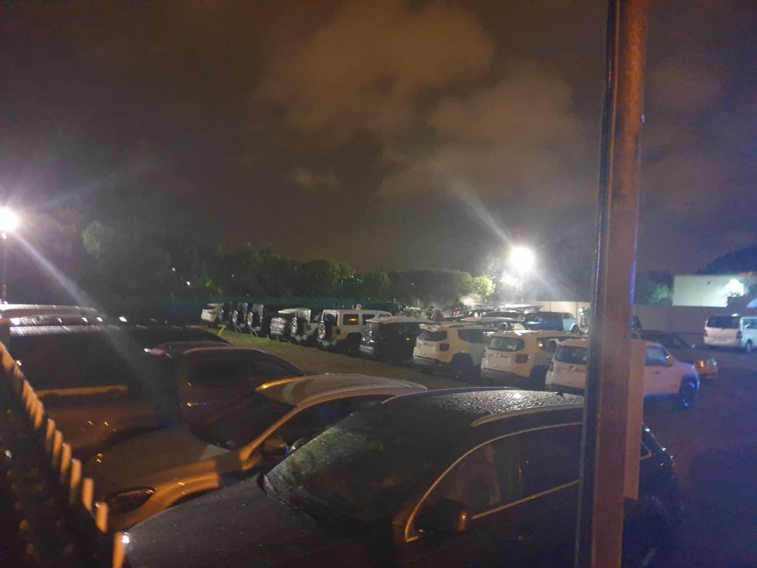 La columna de humo se podía ver desde metros de distancia La columna de humo se podía ver desde metros de distancia