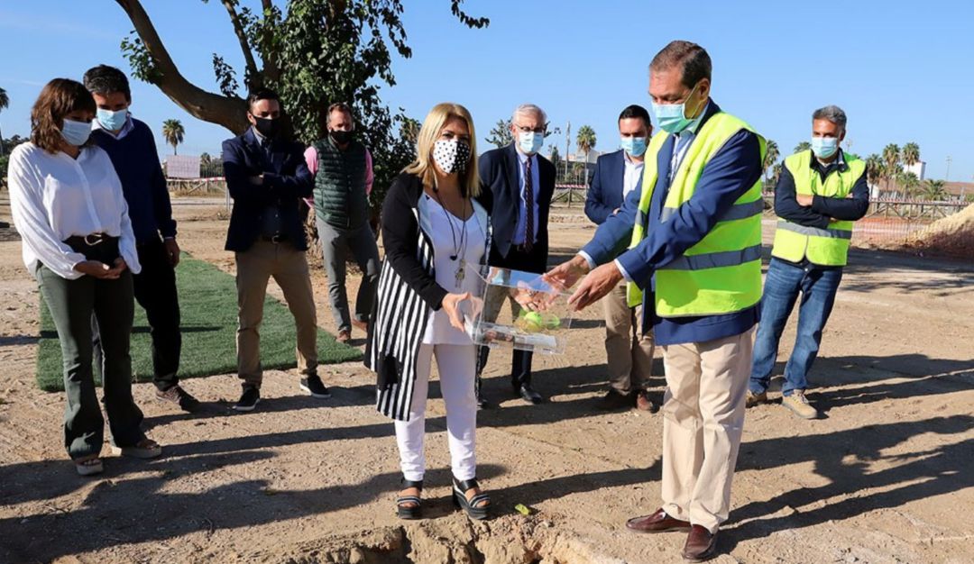 La alcaldesa de Jerez durante un acto en Chapín La alcaldesa de Jerez durante un acto en Chapín