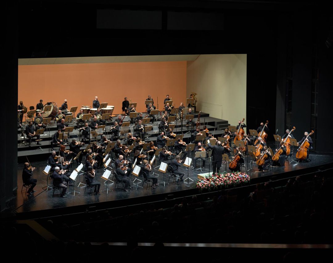 La Real Orquesta Sinfónica de Sevilla (ROSS), en plena actuación La Real Orquesta Sinfónica de Sevilla (ROSS), en plena actuación