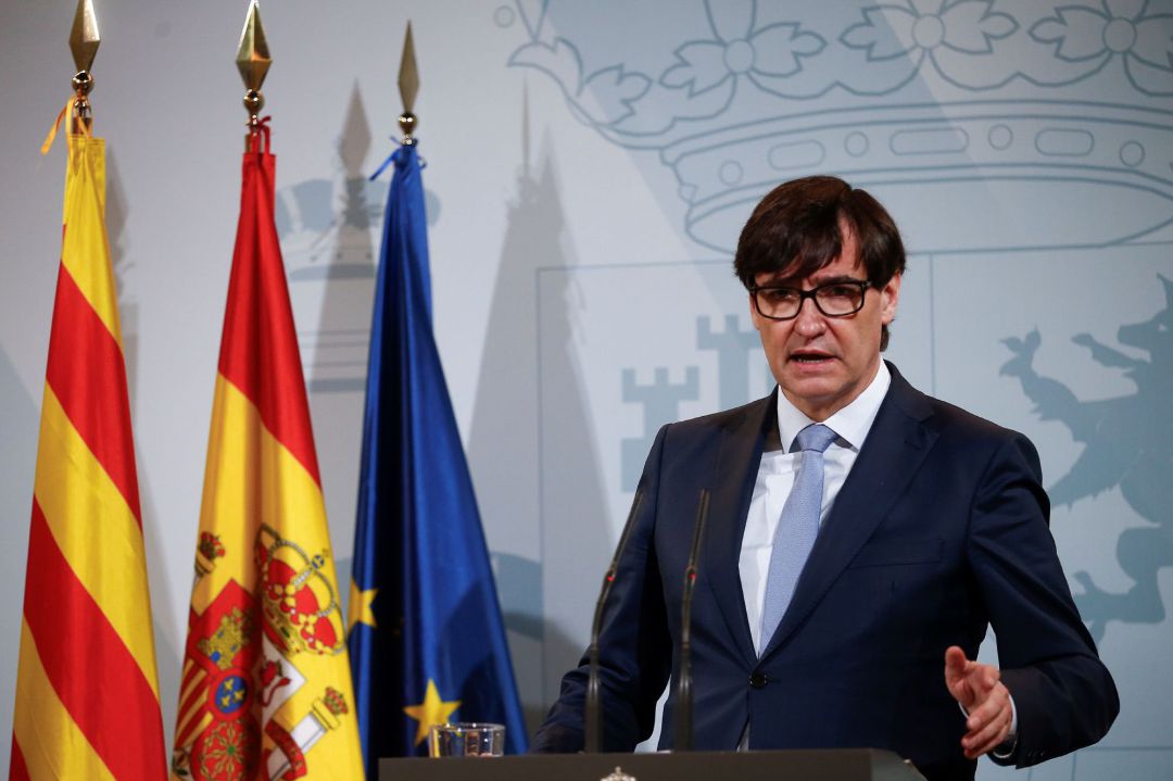 El ministro de Sanidad, Salvador Illa, durante la rueda de prensa que ha ofrecido este jueves en el Delegación del Gobierno de Cataluña. El ministro de Sanidad, Salvador Illa, durante la rueda de prensa que ha ofrecido este jueves en el Delegación del Gobierno de Cataluña.