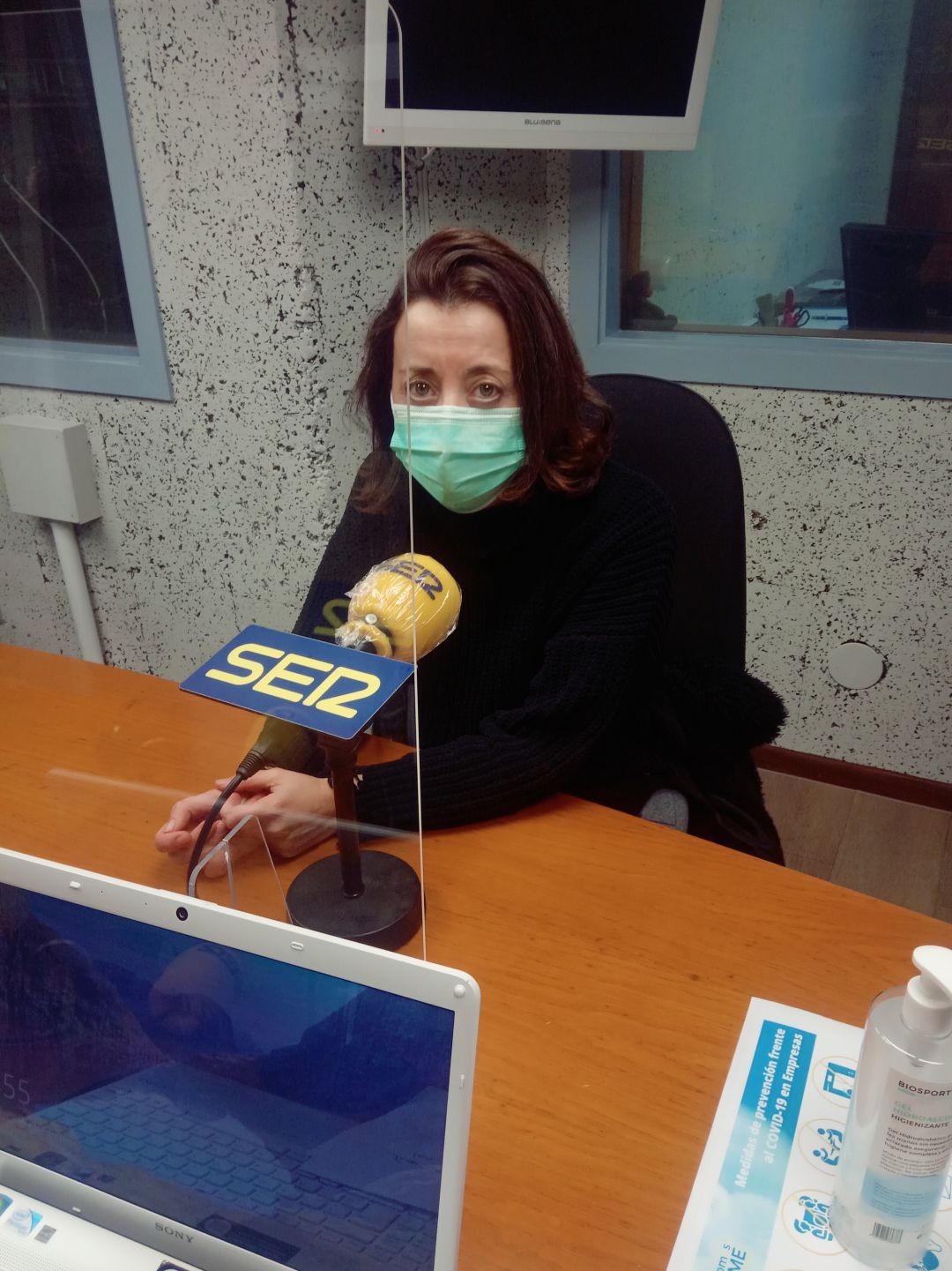 La doctora Mercedes Hernández en nuestros estudios La doctora Mercedes Hernández en nuestros estudios