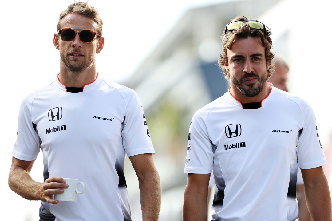 Jenson Button junto a Fernando Alonso en 2016 Jenson Button junto a Fernando Alonso en 2016